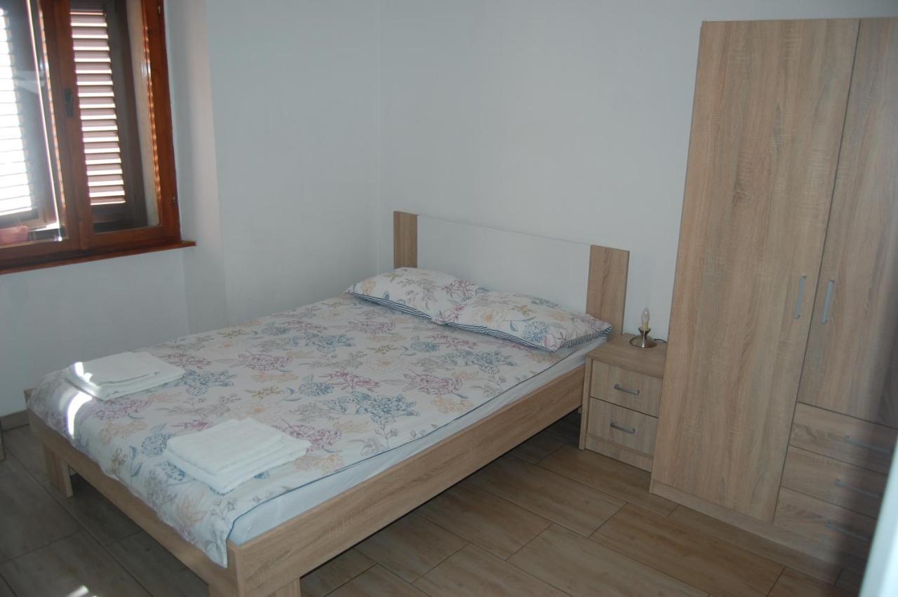 Apartments Dana Изола Экстерьер фото